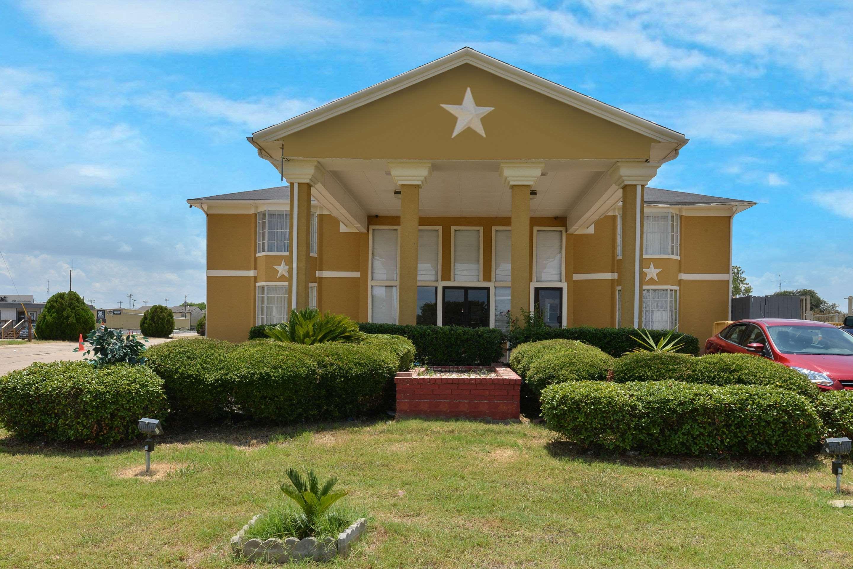 Quality Inn Gonzales Ngoại thất bức ảnh